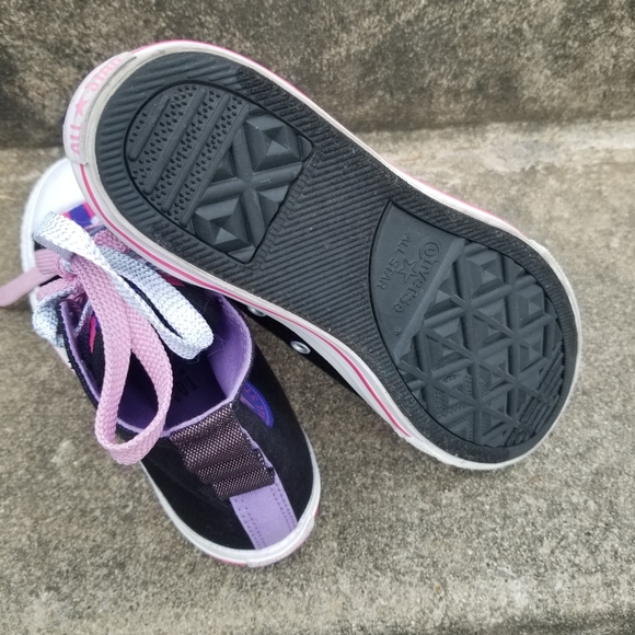 Converse - Picture 7 of 8